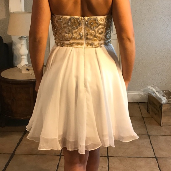 White Sherri Hill homecoming dress - Picture 5 of 5
